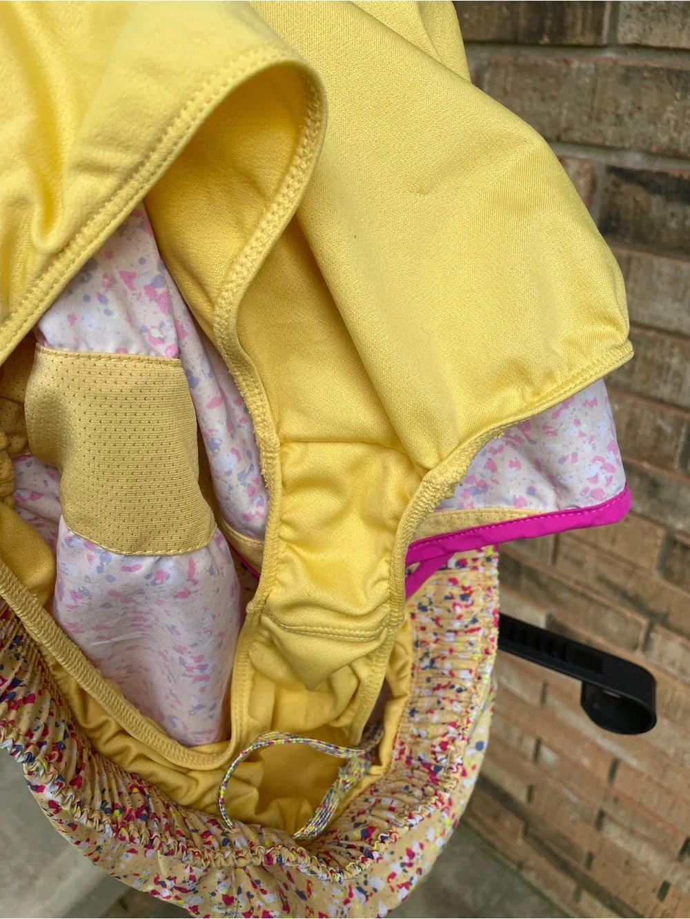 Nike Dri-FIT Printed Tempo Running Shorts Yellow Pink L